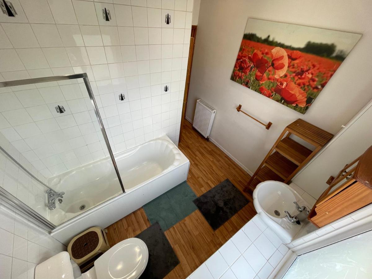 לונדון Spacious Family Flat מראה חיצוני תמונה